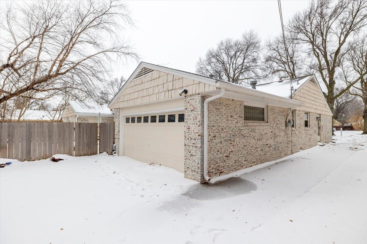 Property Photo:  36 N Stratford Rd  KS 67206 