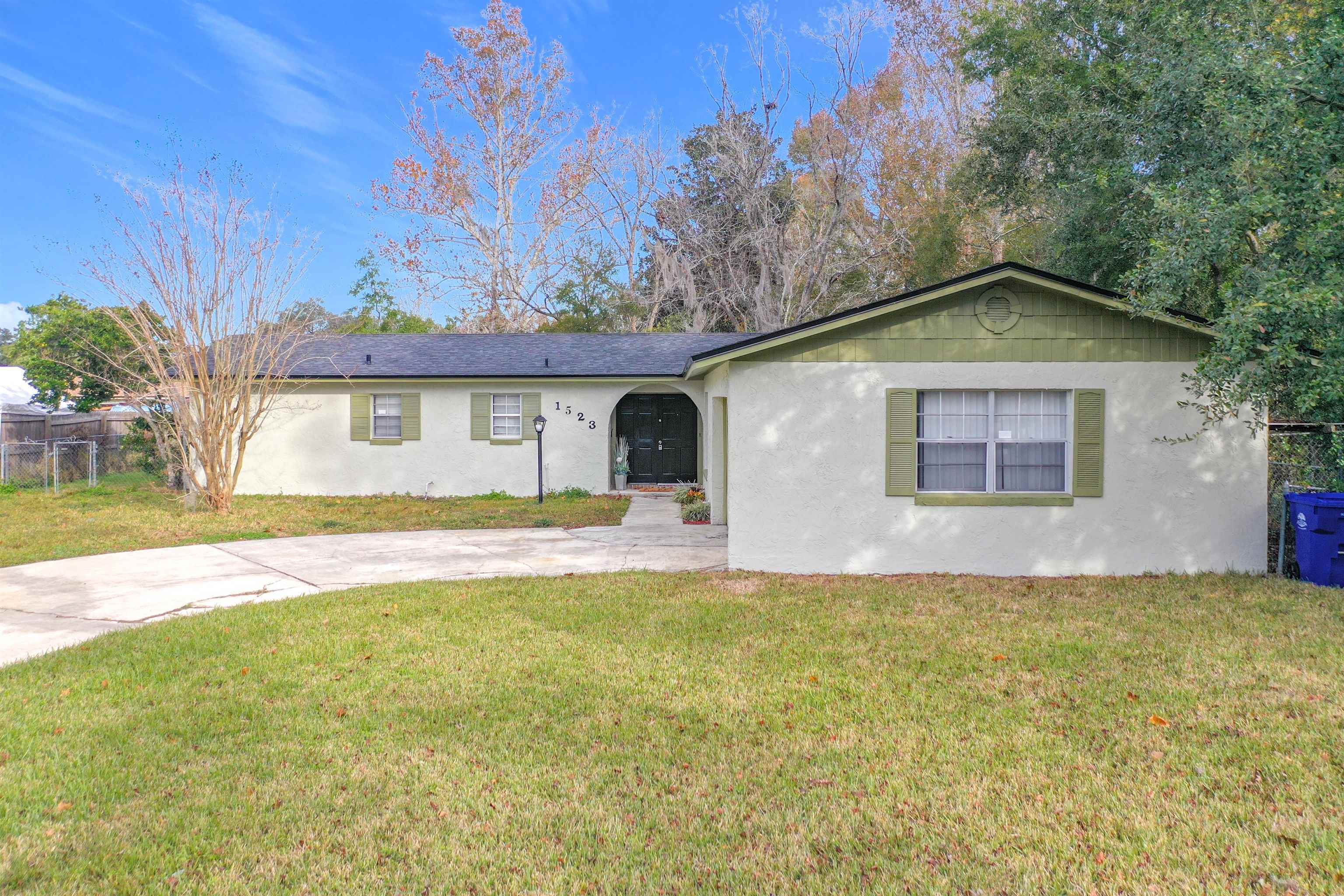 Property Photo:  1523 Gano Ave  FL 32073 