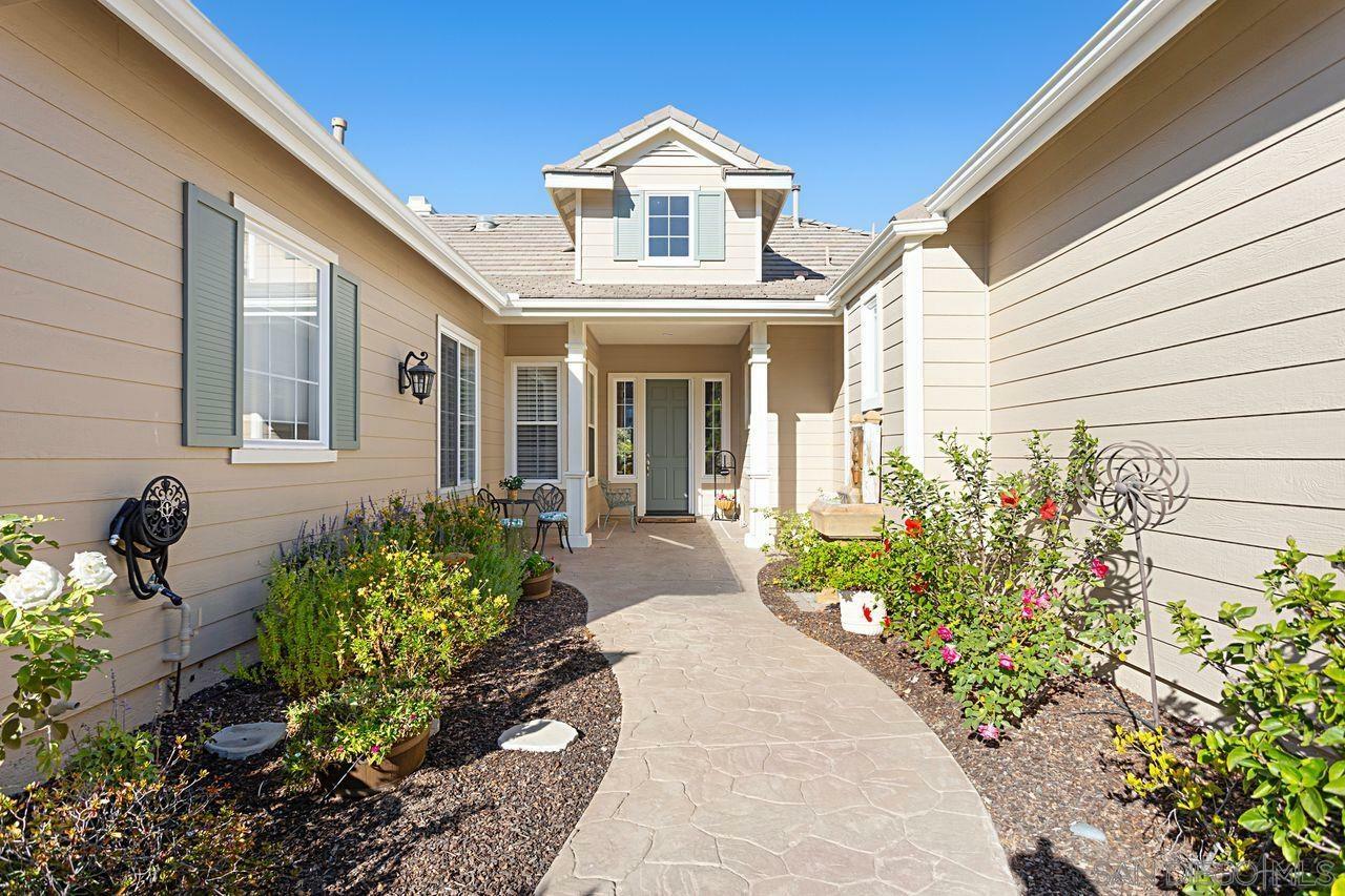 Property Photo:  1081 Inverlochy Dr  CA 92028 