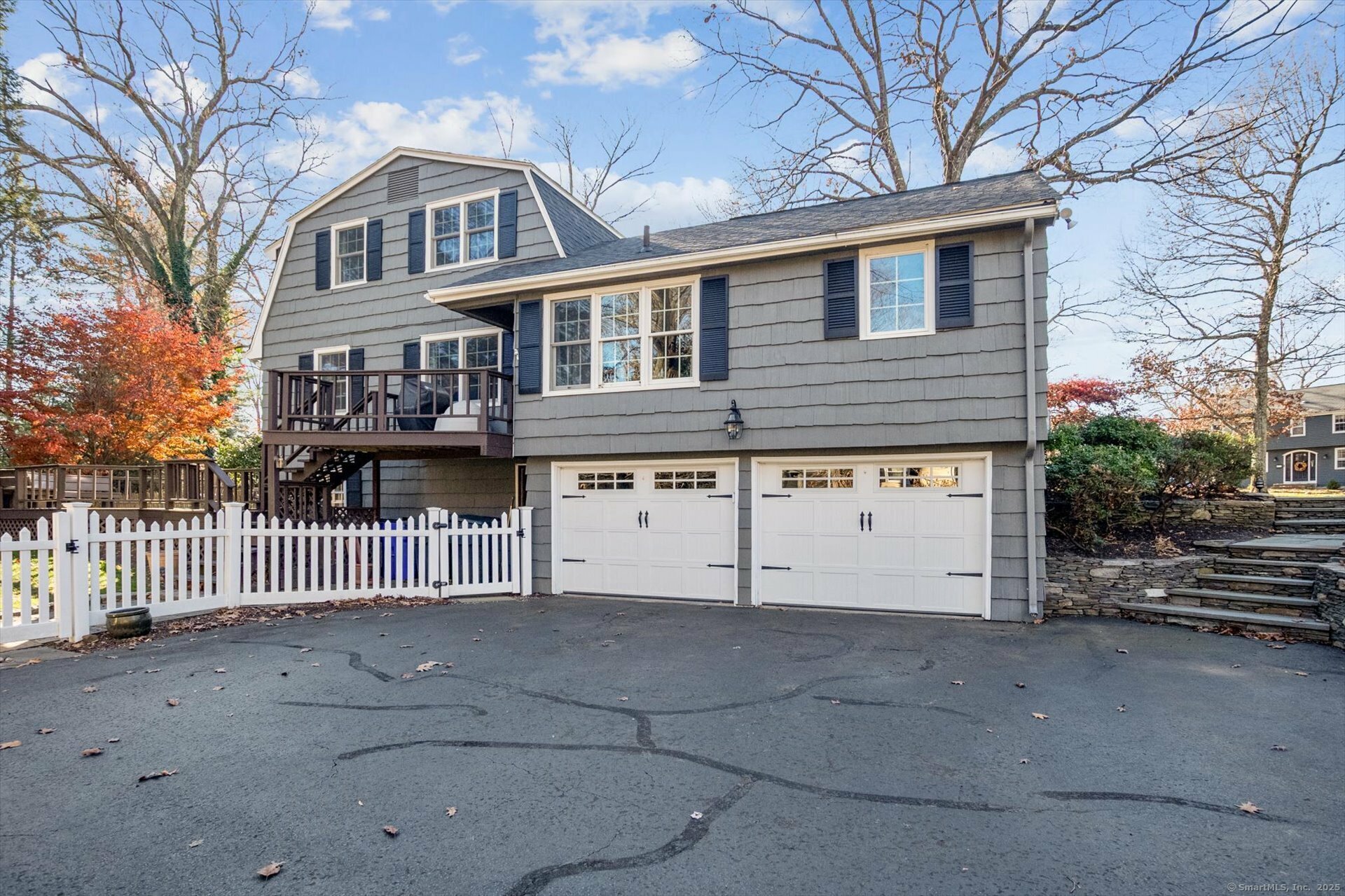 Property Photo:  10 Vincent Drive  CT 06070 