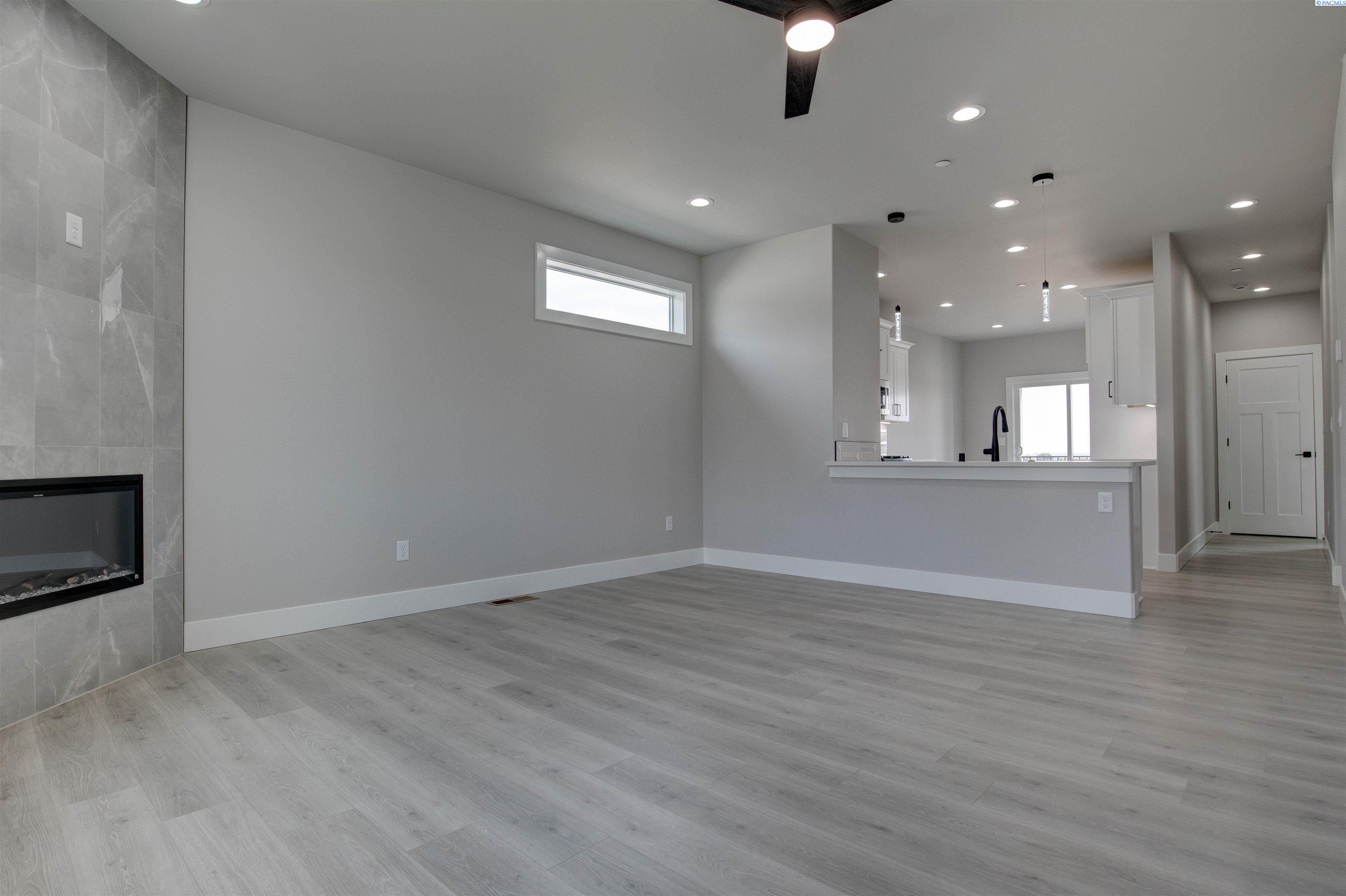 Property Photo: 779 Rio Vista Loop Lot19 WA 99352