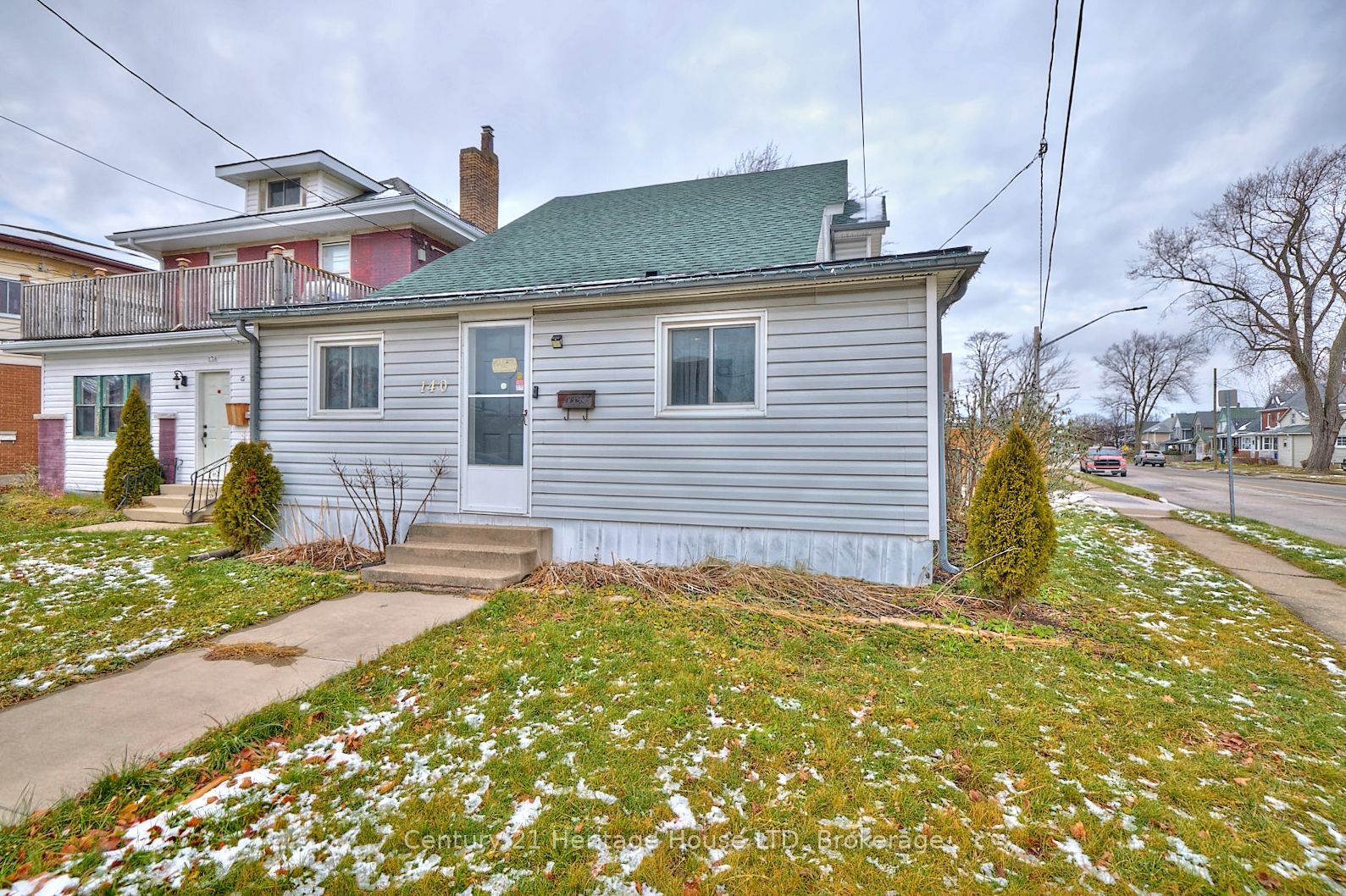 Property Photo:  140 Dorothy St  ON L3B 3V9 