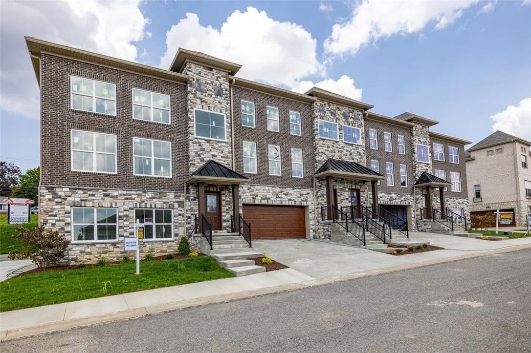 Property Photo: 239 Lucca Lane PA 15241