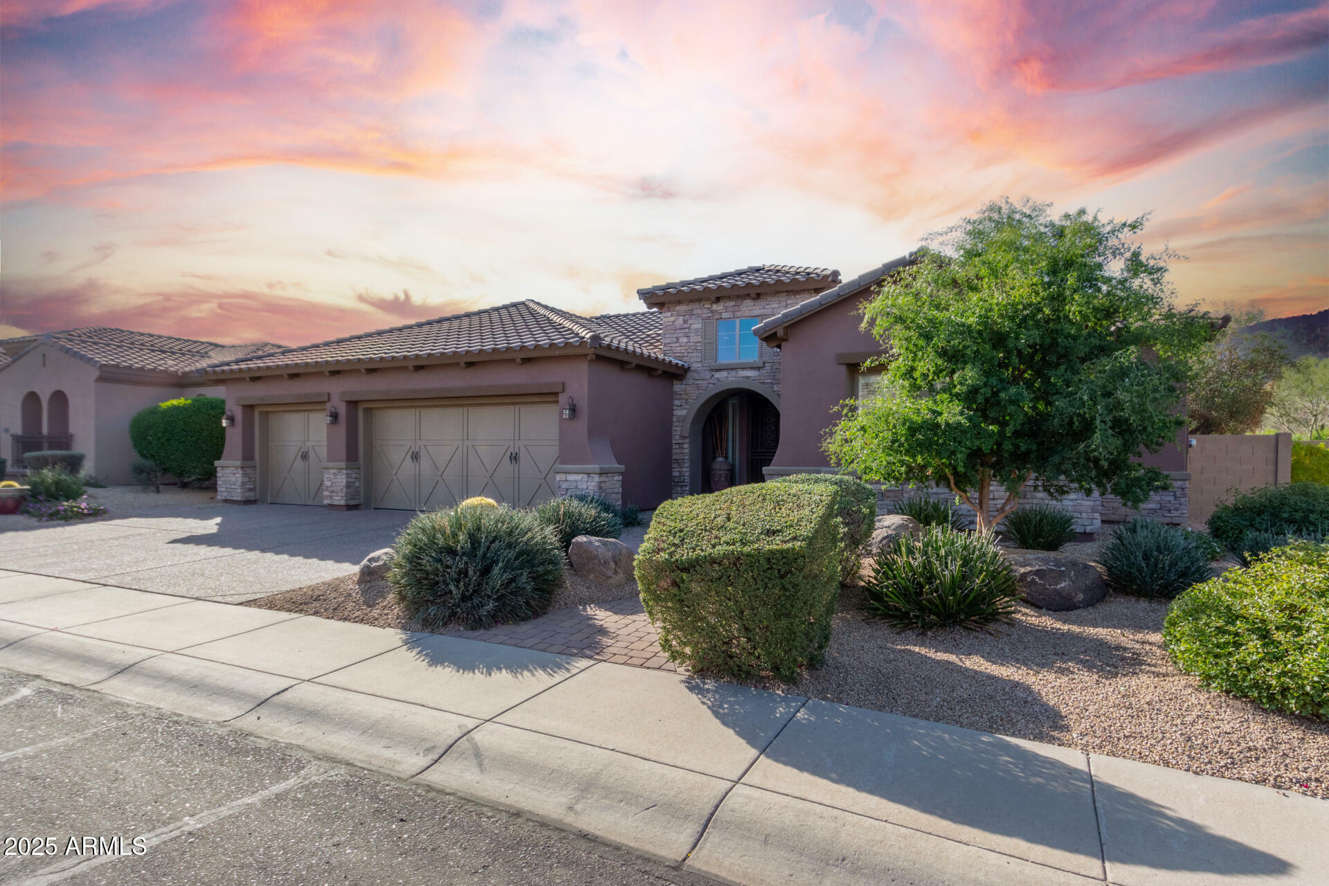 Property Photo:  3817 E Cielo Grande Avenue  AZ 85050 