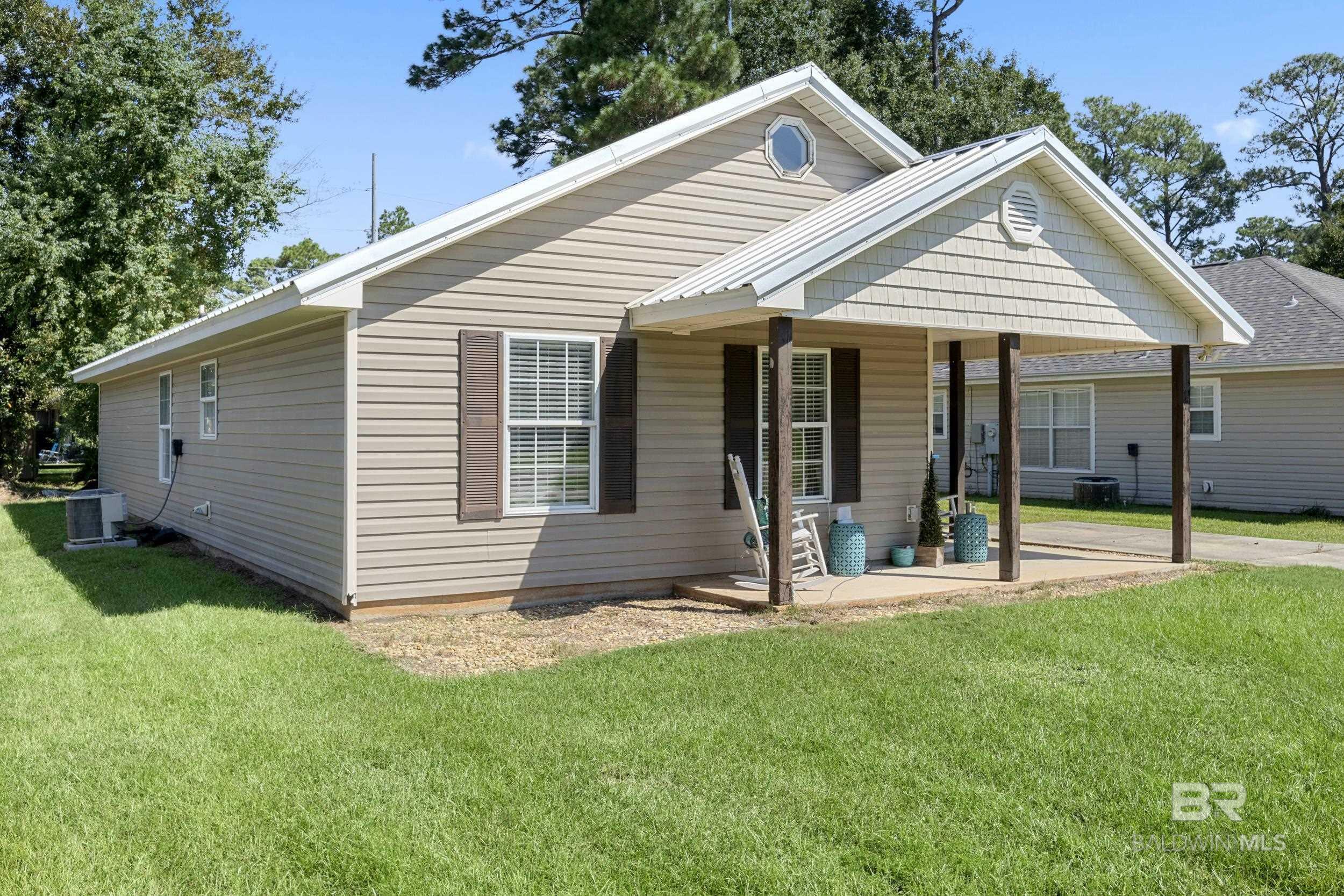 Property Photo:  408 E 21st Avenue  AL 36542 