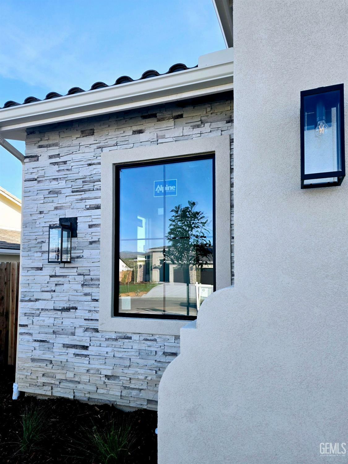 Property Photo: 11805 Pendulum Drive CA 93306