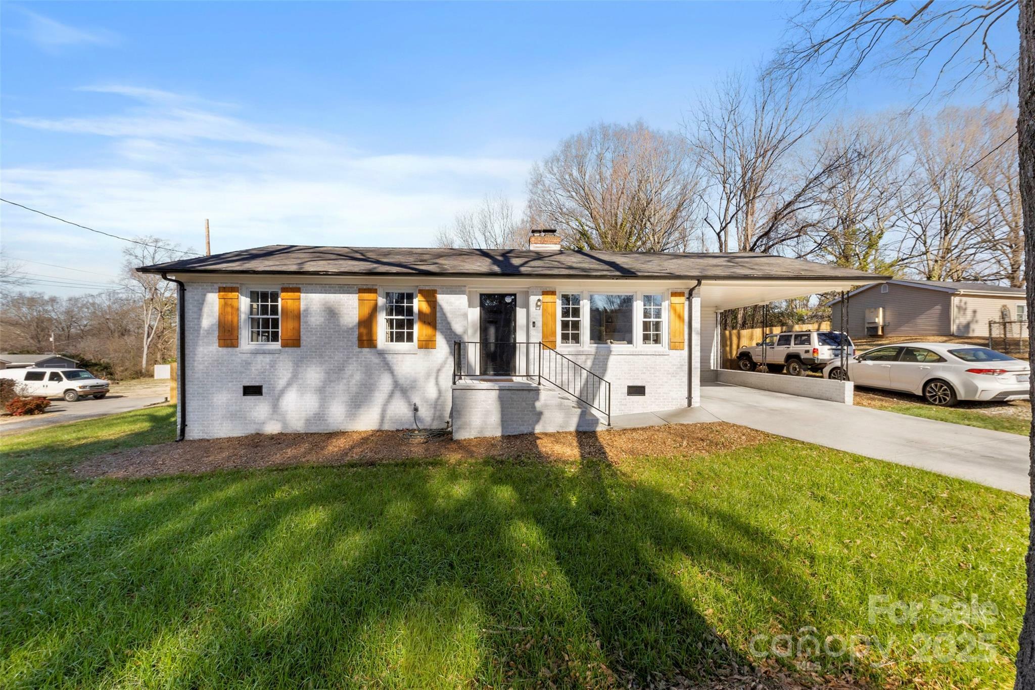 Property Photo:  628 Westway Drive  NC 28054 