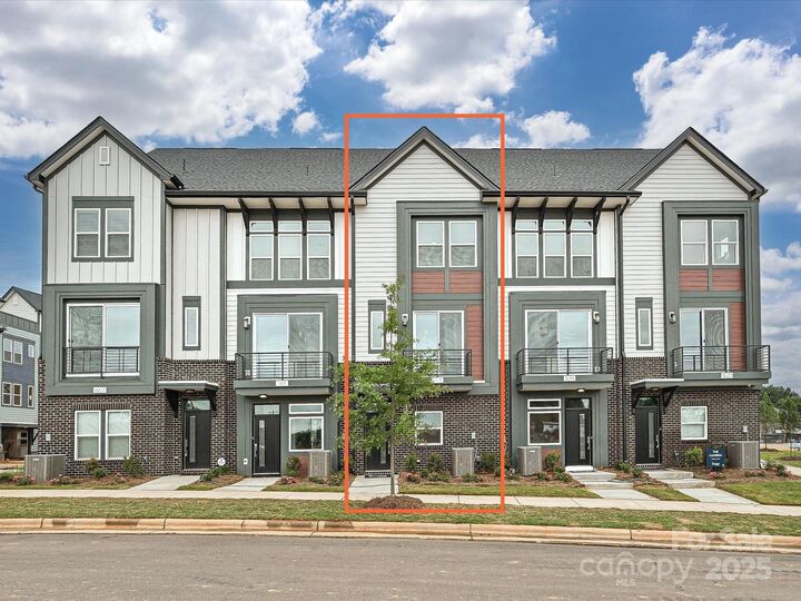 1615 Polk Street Eqx0208  Charlotte NC 28206 photo