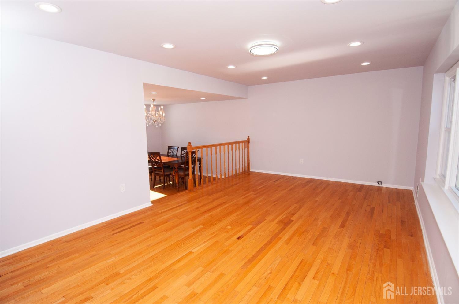 Property Photo:  9 Van Buren Drive  NJ 08817 