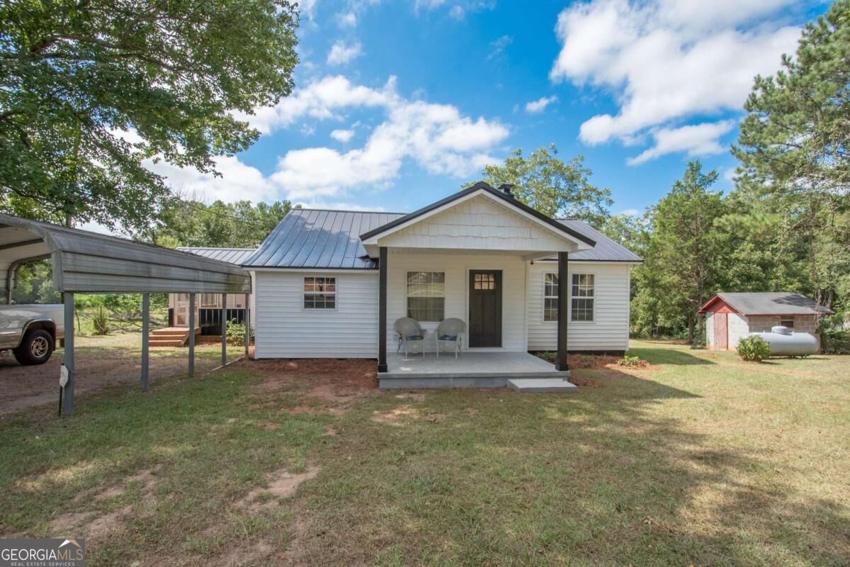 Property Photo: 3137 County Road 289 AL 36863