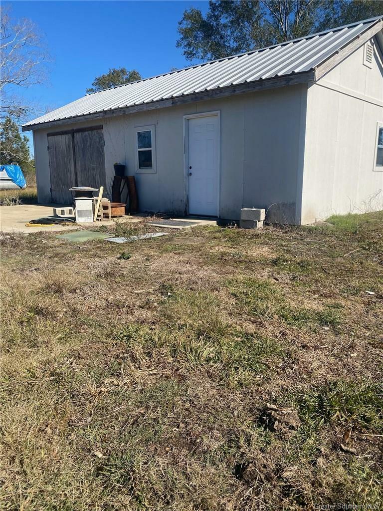 Property Photo: 207 Thicket Road LA 70663