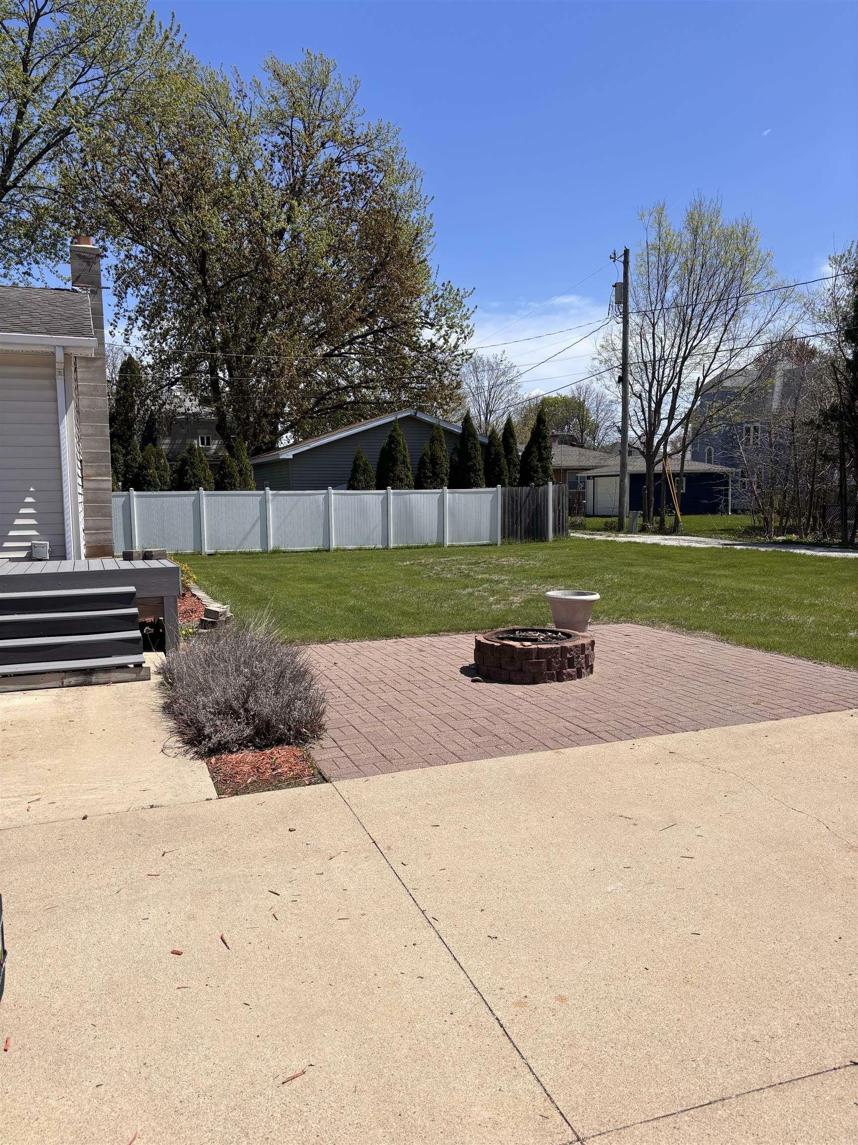 Property Photo: 509 W 1st Street IA 50674