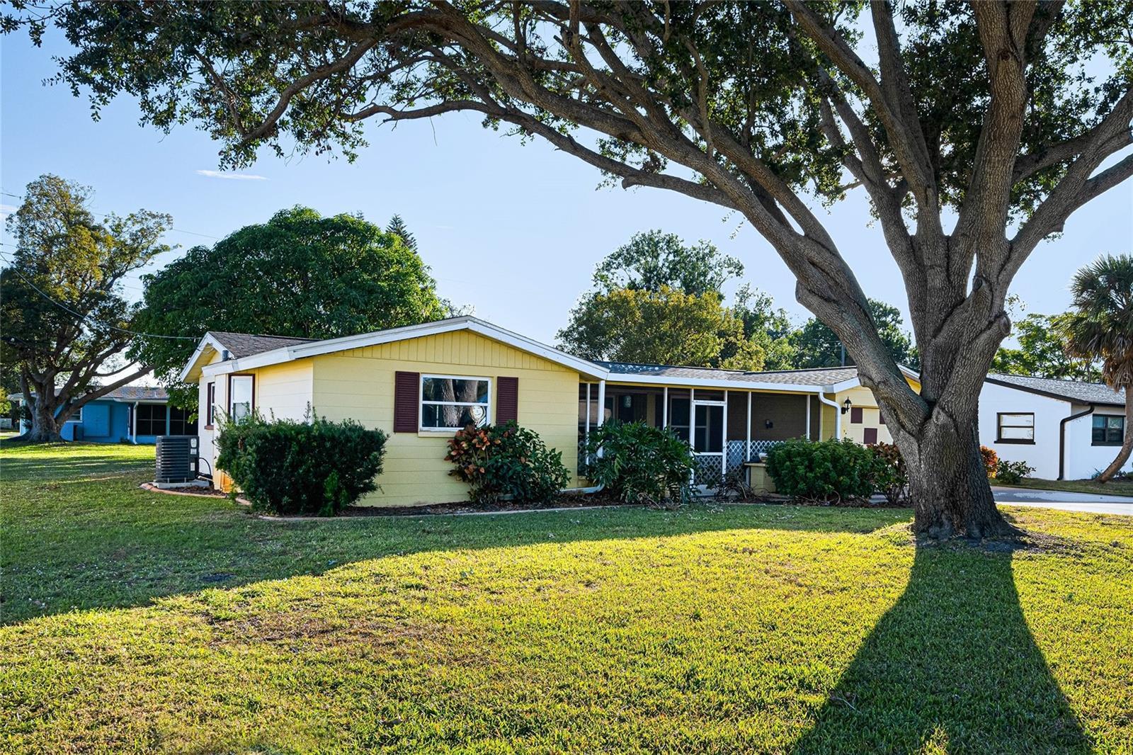Property Photo:  1313 Cypress Avenue  FL 34285 