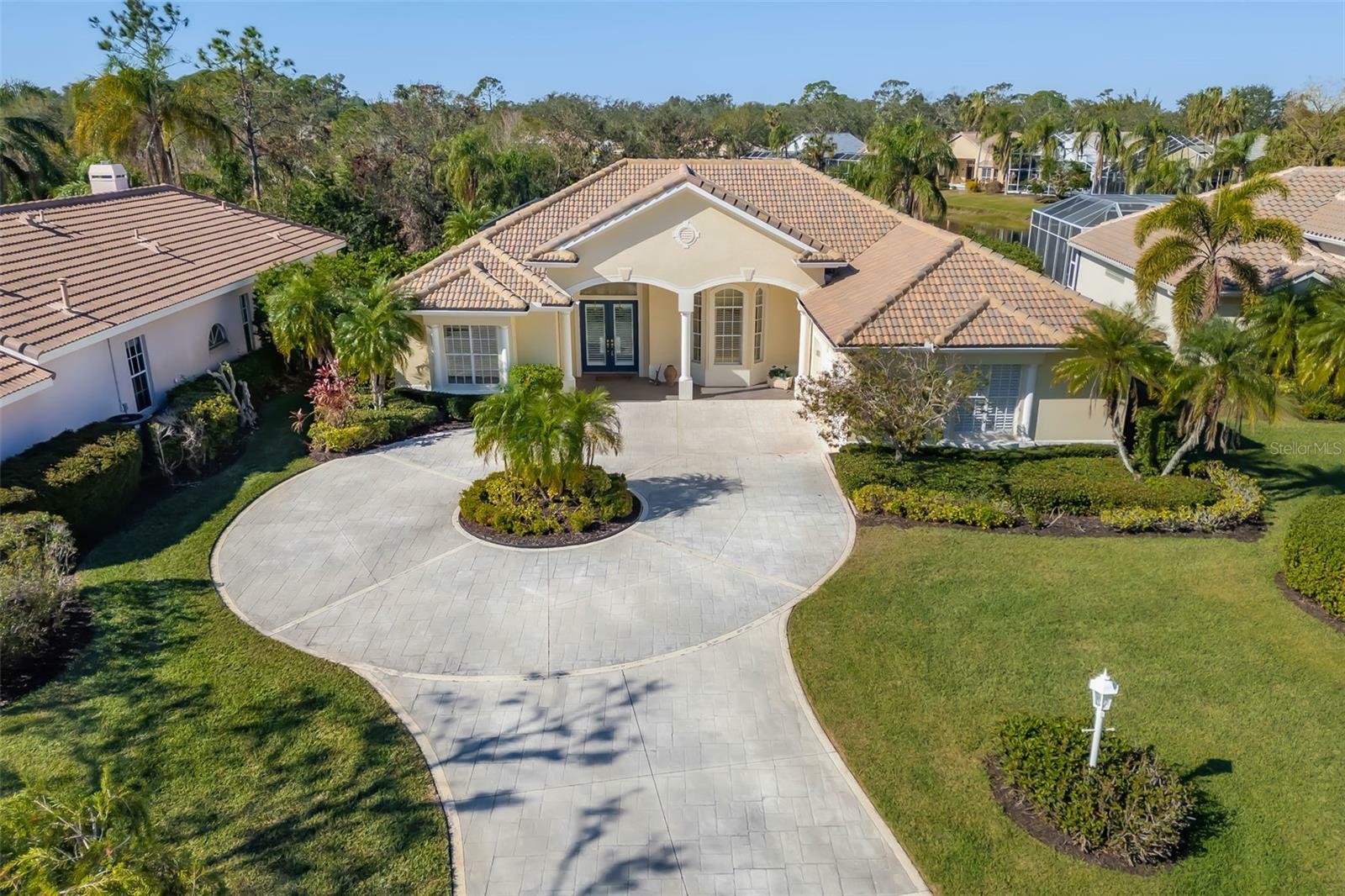 Property Photo:  7112 Saint Johns Way  FL 34201 