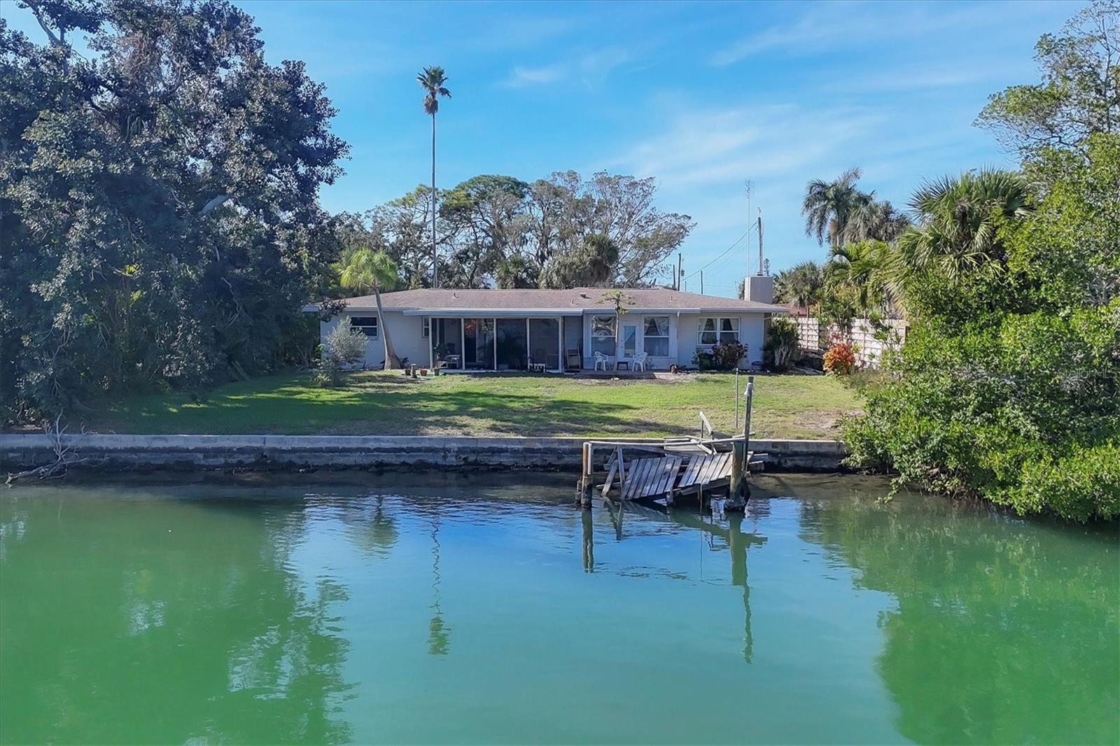Property Photo: 107 Louella Lane FL 34275