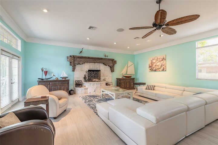 Property Photo:  708 Ocean Avenue  FL 32169 