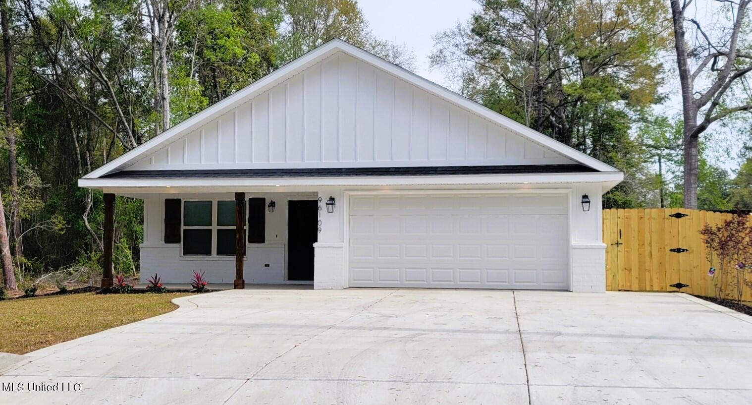Property Photo:  96109 Kapalama Drive  MS 39525 