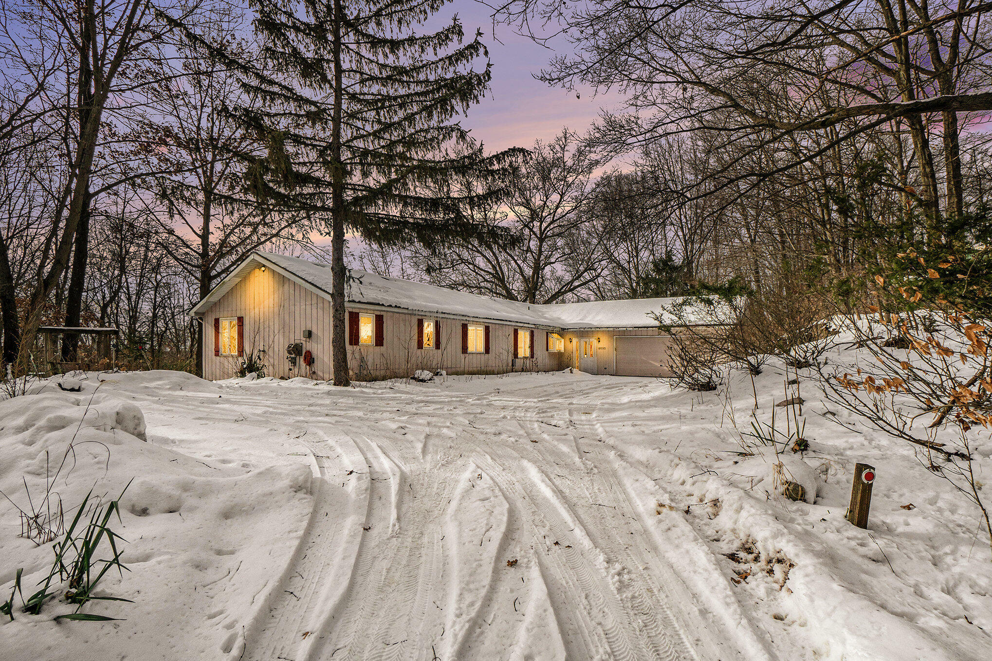 19020 47th Street  Bloomingdale MI 49026 photo