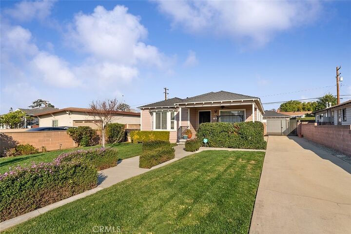 Property Photo: 417 E Italia Street CA 91723