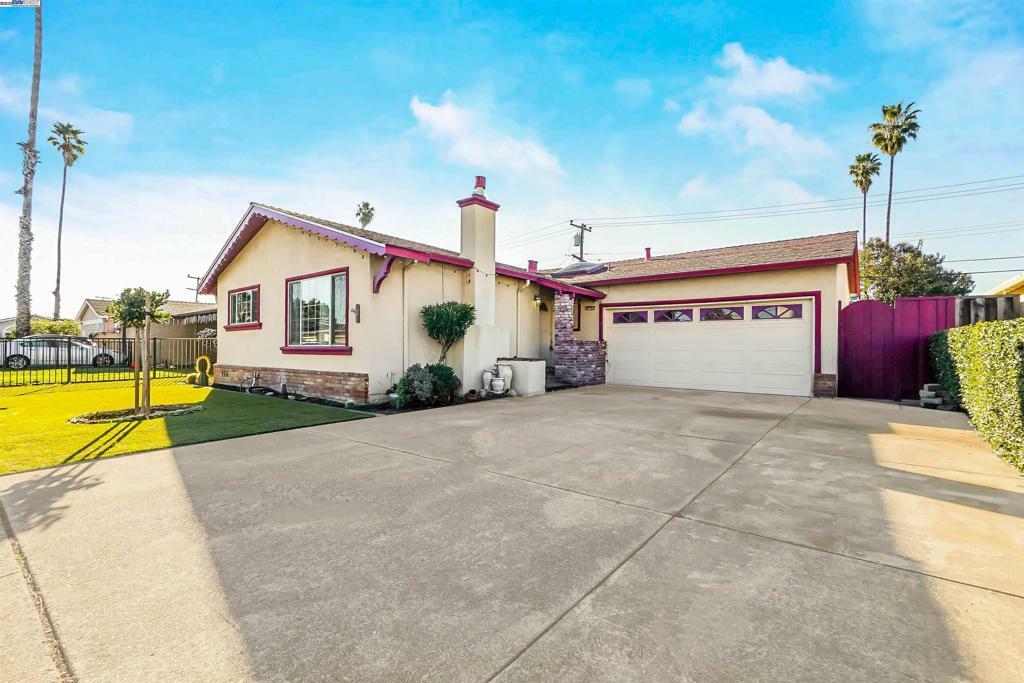 Property Photo:  39673 Banyan Tree Rd  CA 94538 