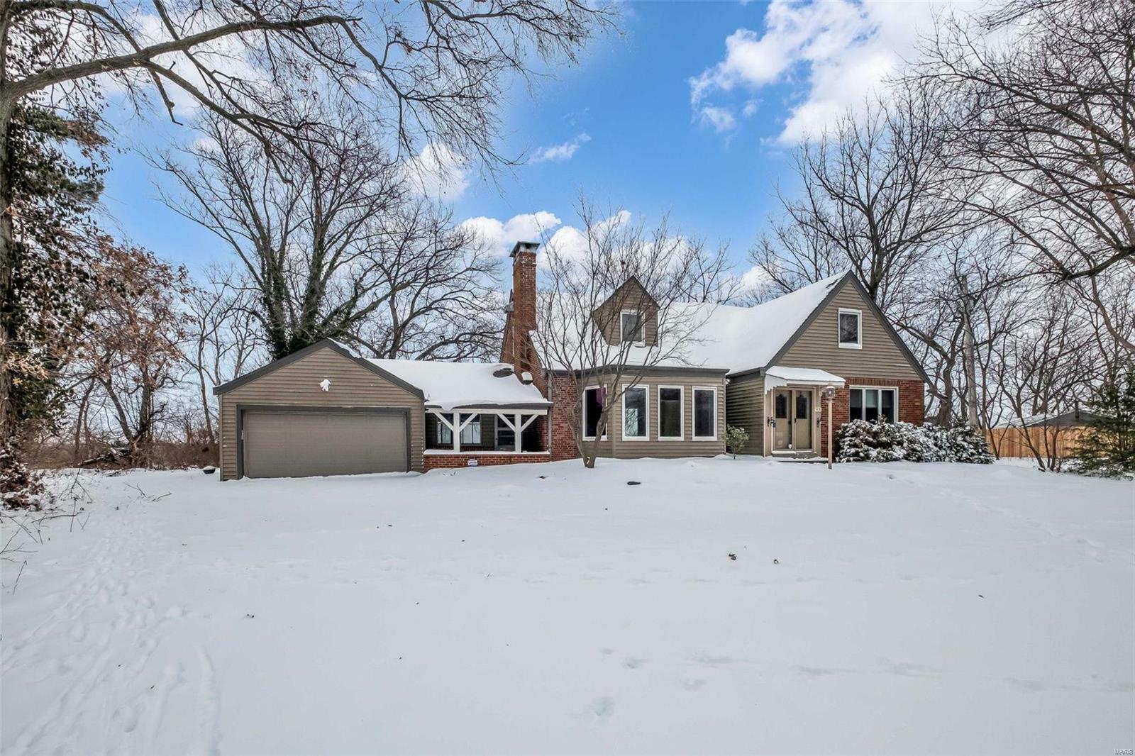 Property Photo:  48 Clearview Park  MO 63138 