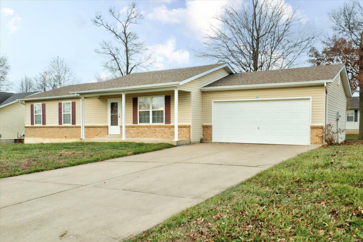 Property Photo:  247 Shellbark Drive  MO 63379 