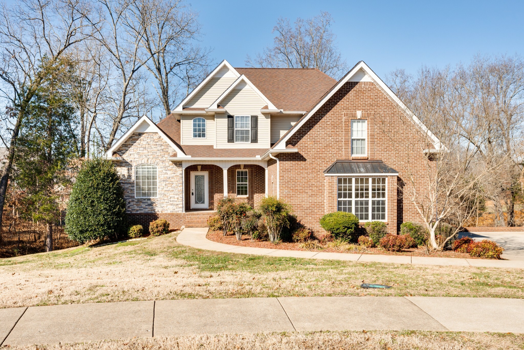 Property Photo:  215 Suesand Ct  TN 37146 