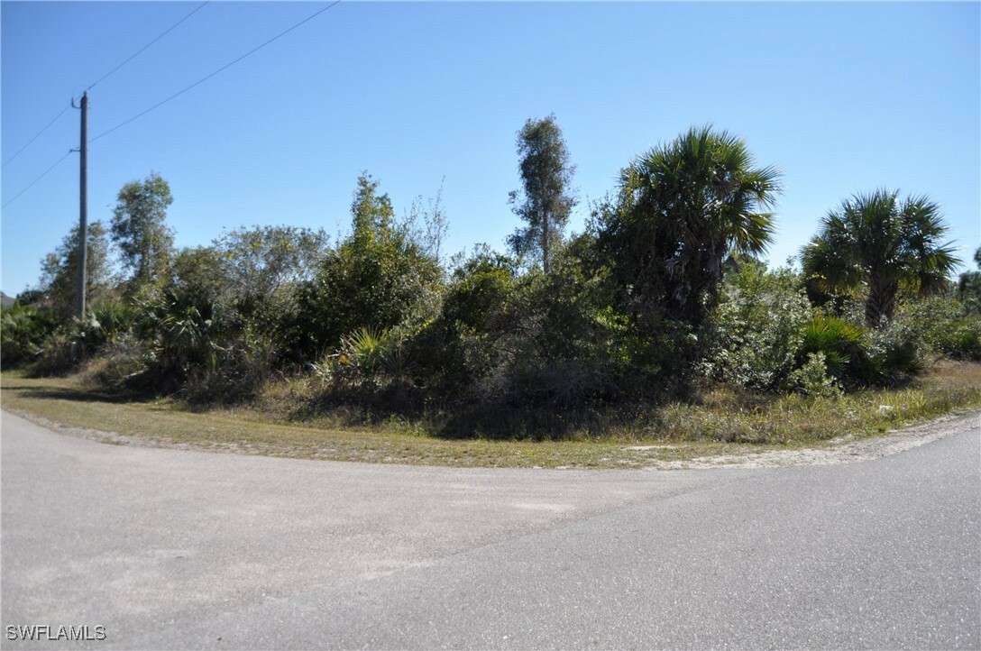 Property Photo:  3115 53rd Street W  FL 33971 