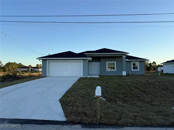 3705 26th Street SW  Lehigh Acres FL 33976 photo