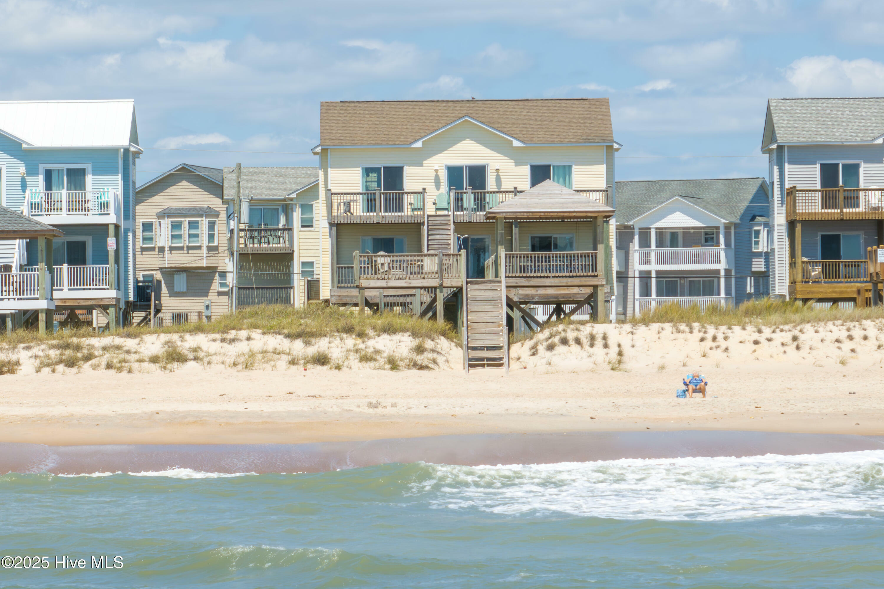 Property Photo:  1280 New River Inlet Road  NC 28460 