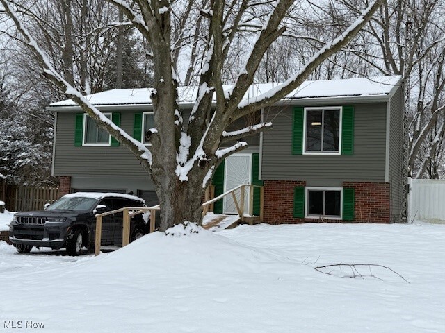 Property Photo: 7787 Trefeathen OH 44484