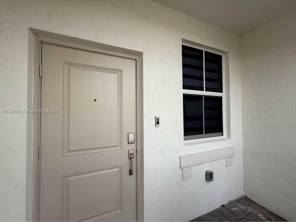 Property Photo:  2878 SE 25 Terrace  FL 33035 