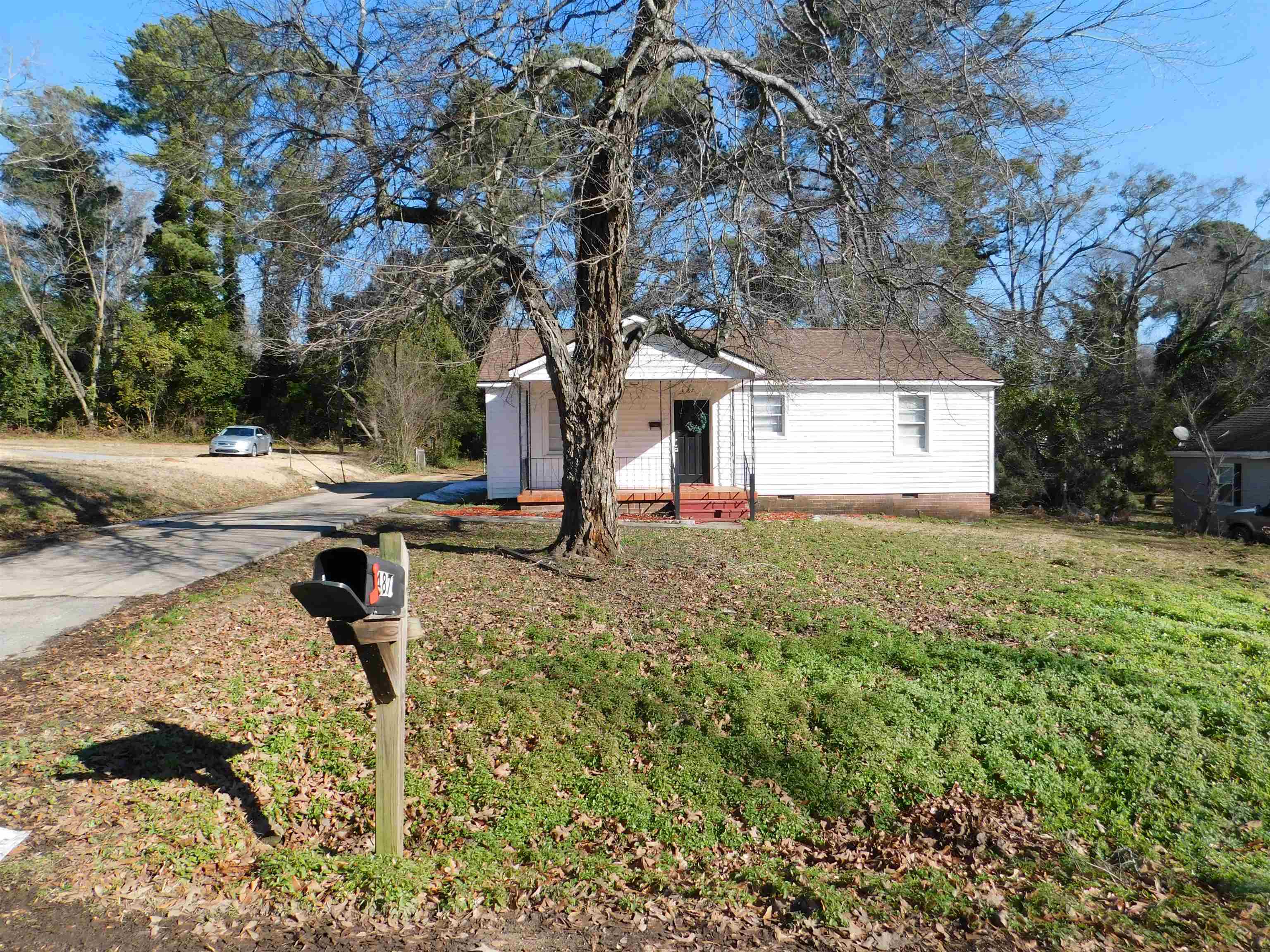 Property Photo:  487 Longview Drive  SC 29303 