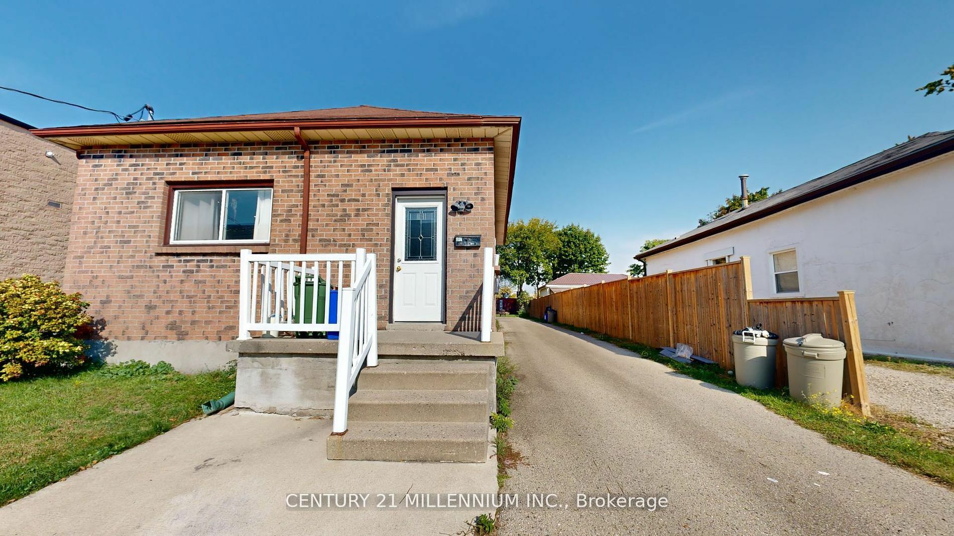 Property Photo:  184 Simcoe St  ON N6B 1H9 