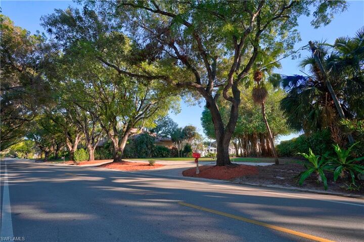 Property Photo:  442 18th Ave S  FL 34102 