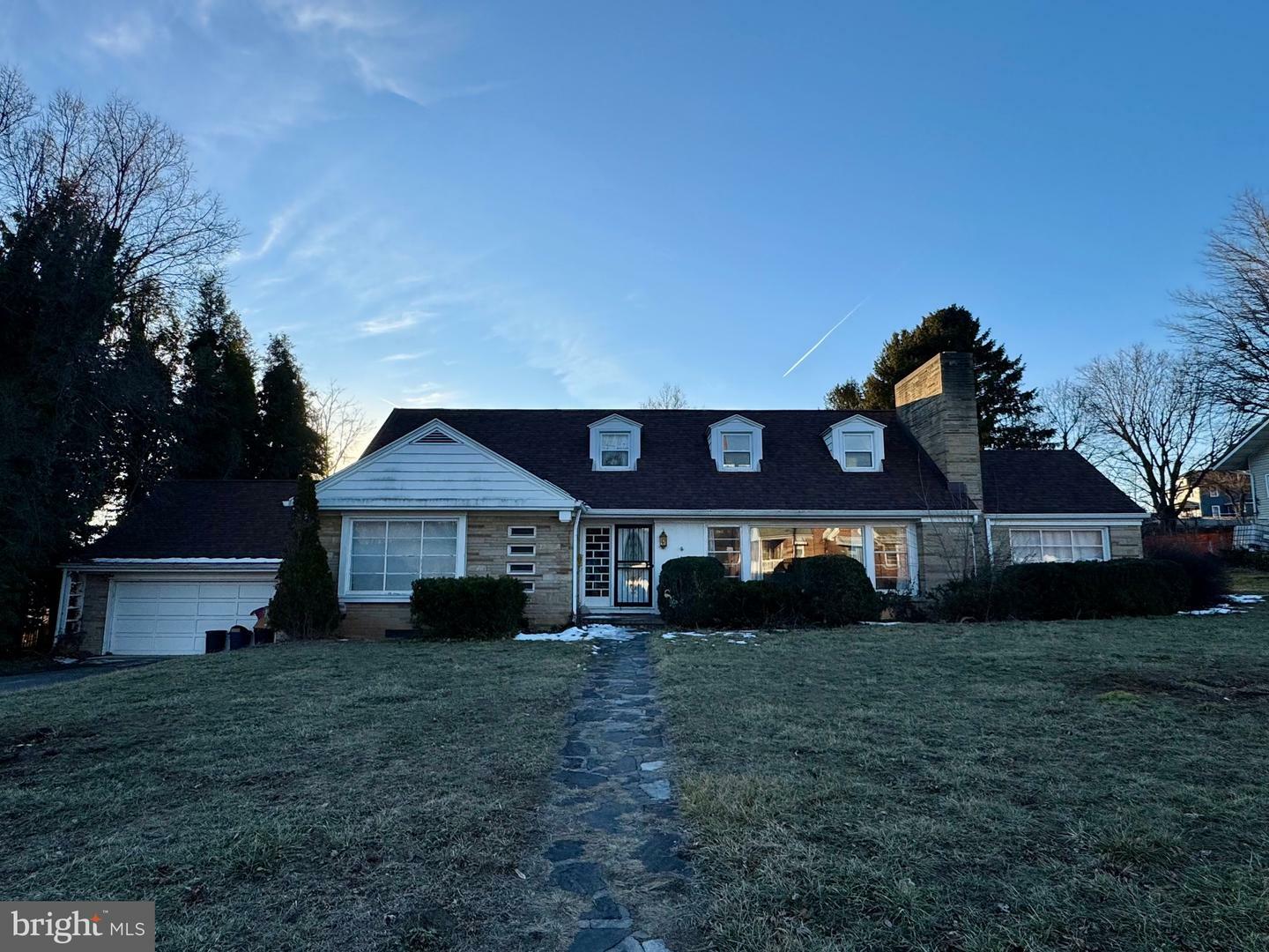 Property Photo: 124 Pine Street WV 26847