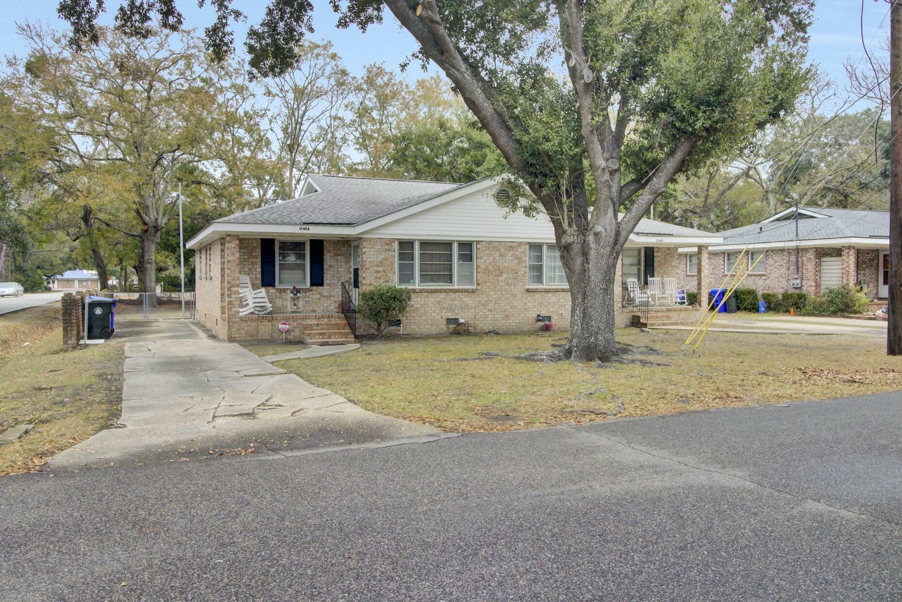 Property Photo:  1740 Pinecrest Road # B A &Amp B  SC 29407 