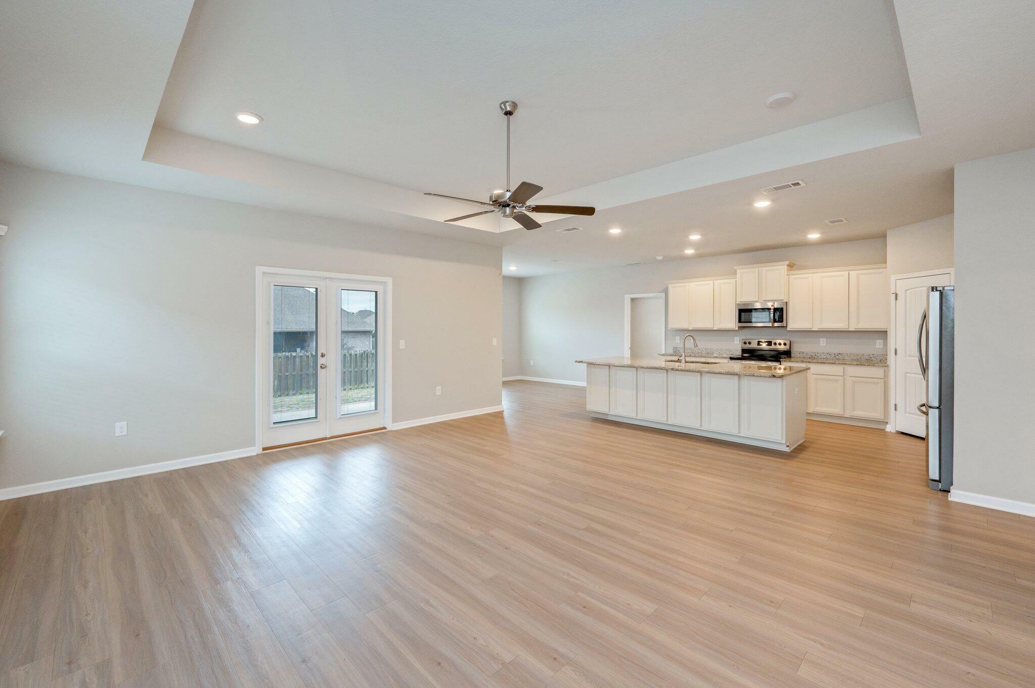 Property Photo:  317 Merlin Court  FL 32539 