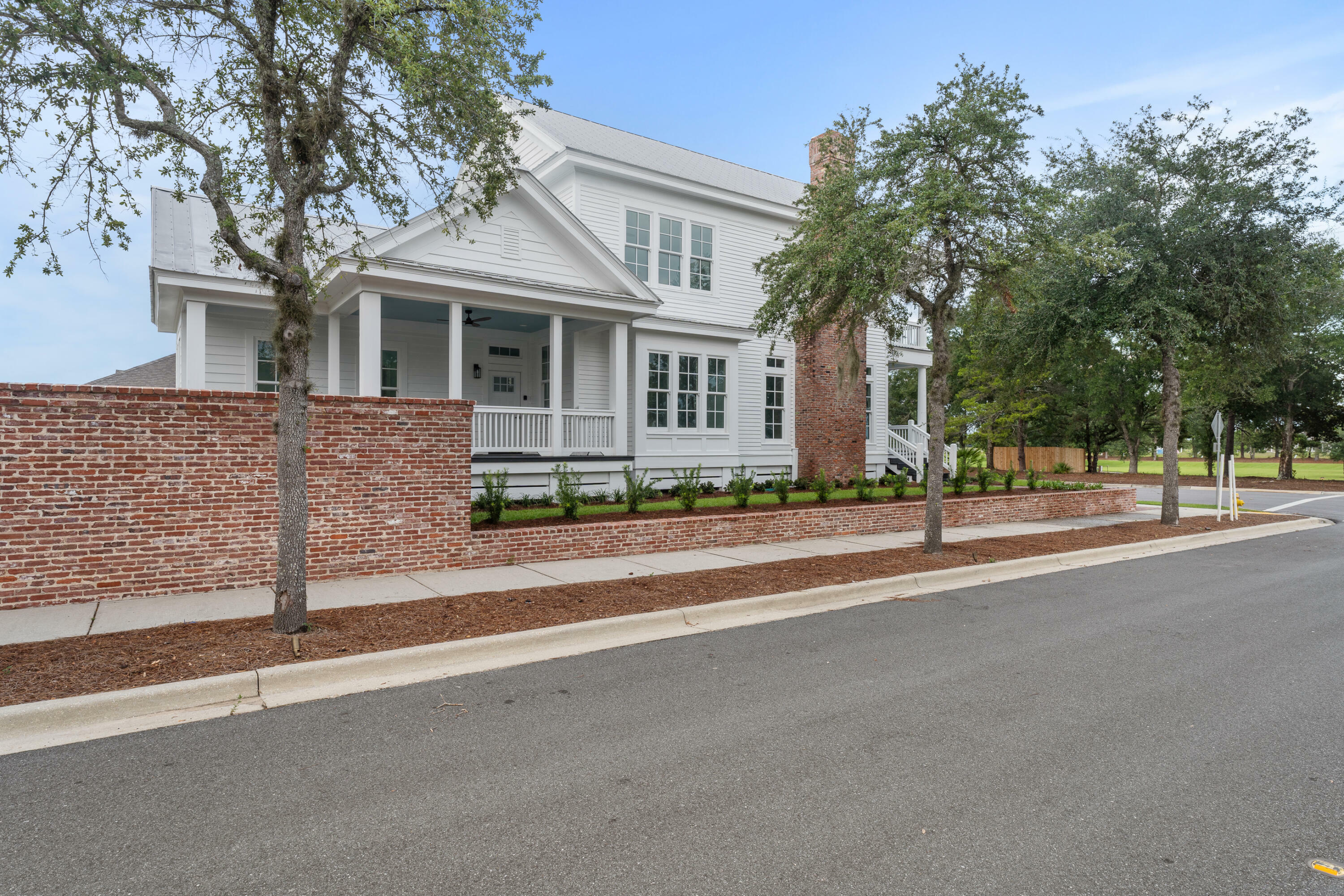 Property Photo: 165 Staggerbush Street FL 32439