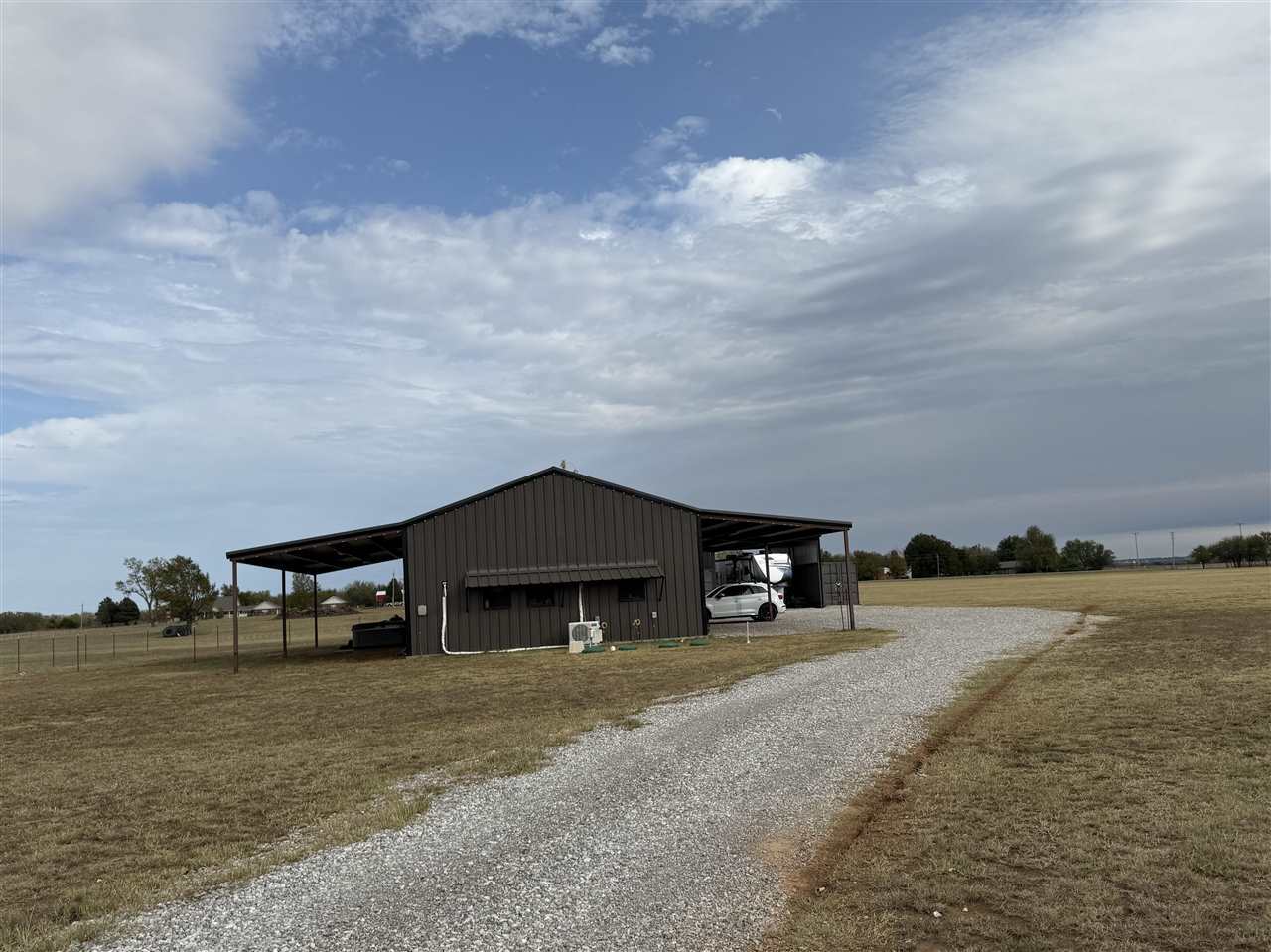 Property Photo:  48189 County Street 2580  OK 73006 