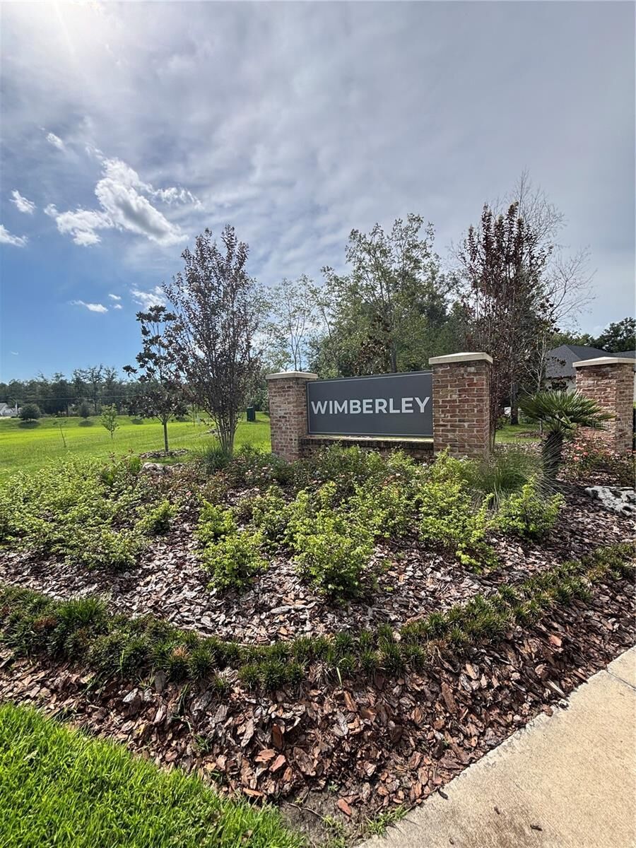 Property Photo:  620 SW 139th Court  FL 32669 