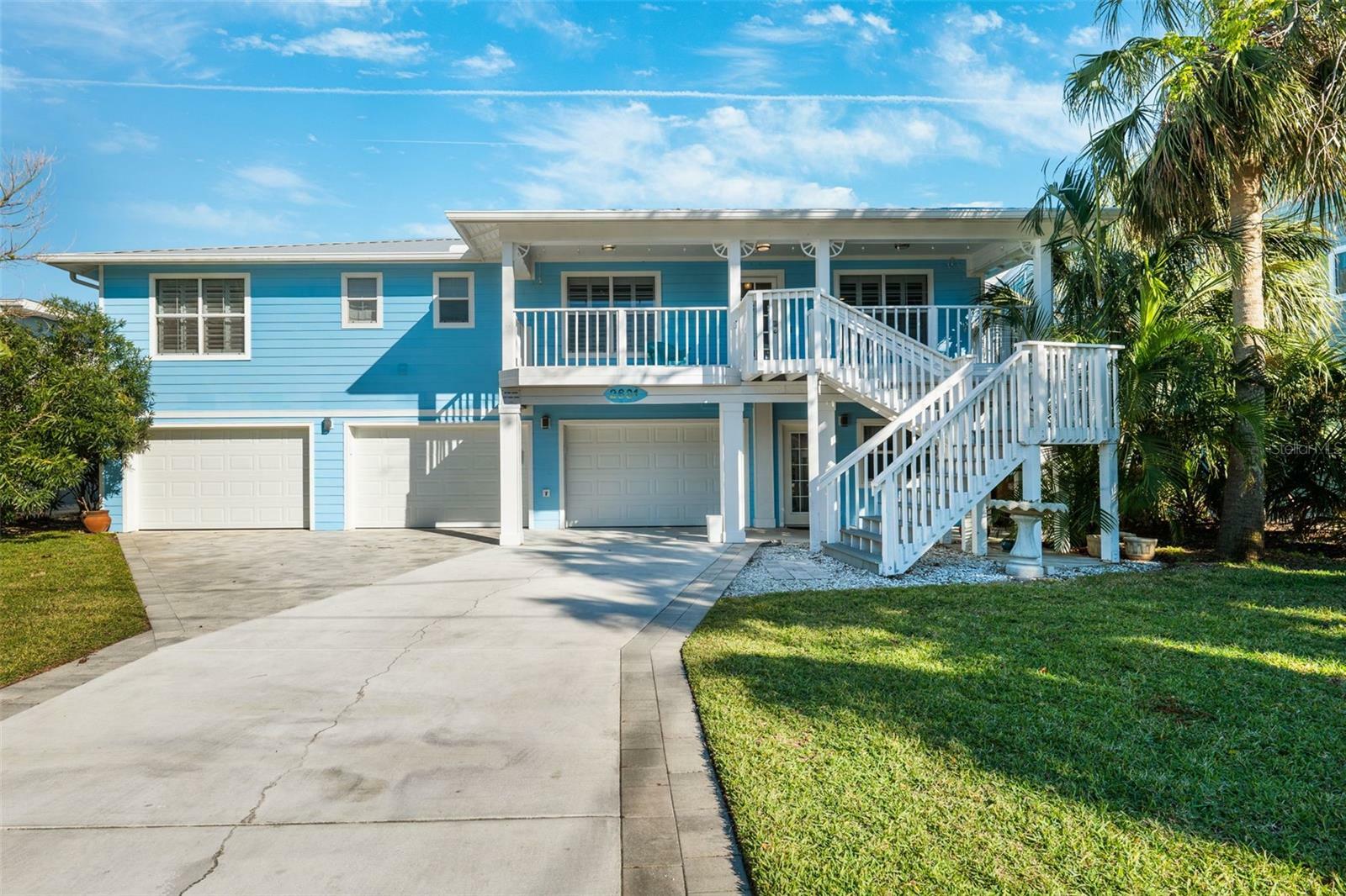 Property Photo: 2601 Bay Boulevard FL 33785