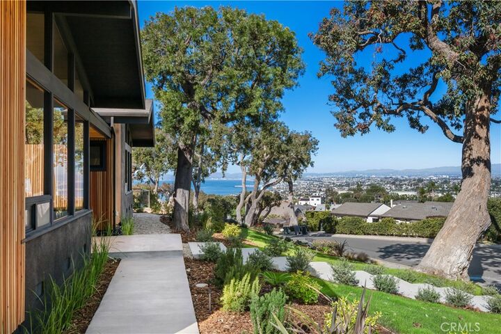 Property Photo: 601 Via Monte Doro CA 90277