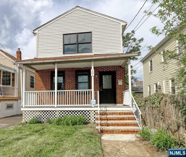 Property Photo:  101 Carlton Avenue  NJ 07073 