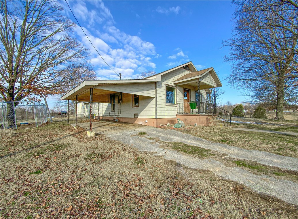 Property Photo:  1553 Bolin Hill Road  AR 72601 