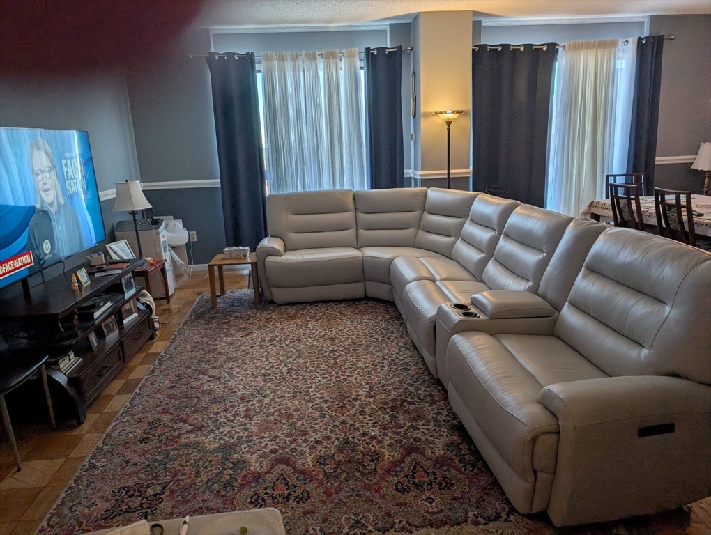 Property Photo:  40 Village Rd Ph4  MA 01949 