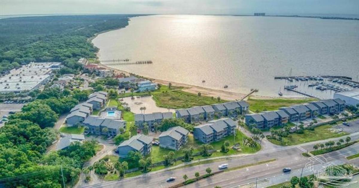 Property Photo:  200 Pensacola Beach Rd D1  FL 32561 