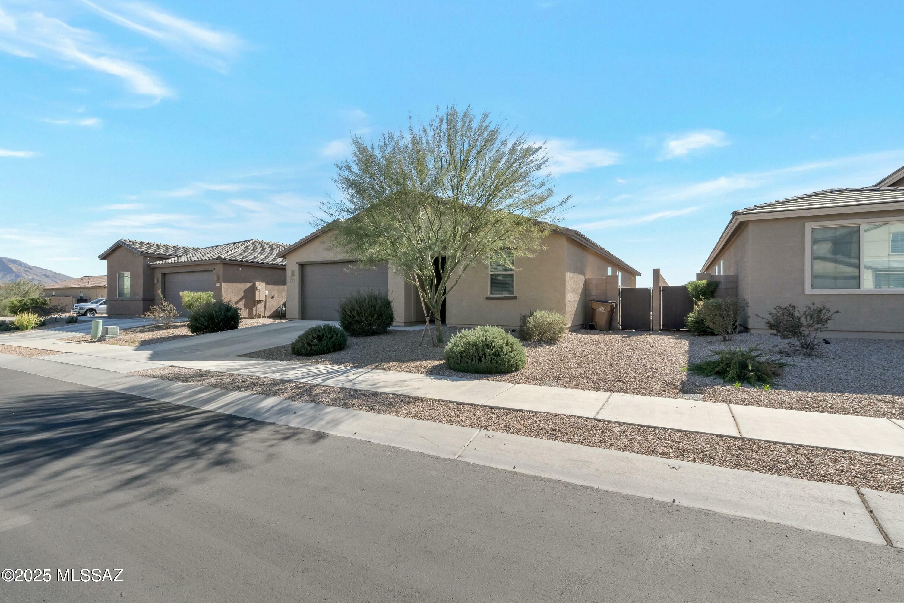 Property Photo:  2985 W Chalfont Drive  AZ 85742 