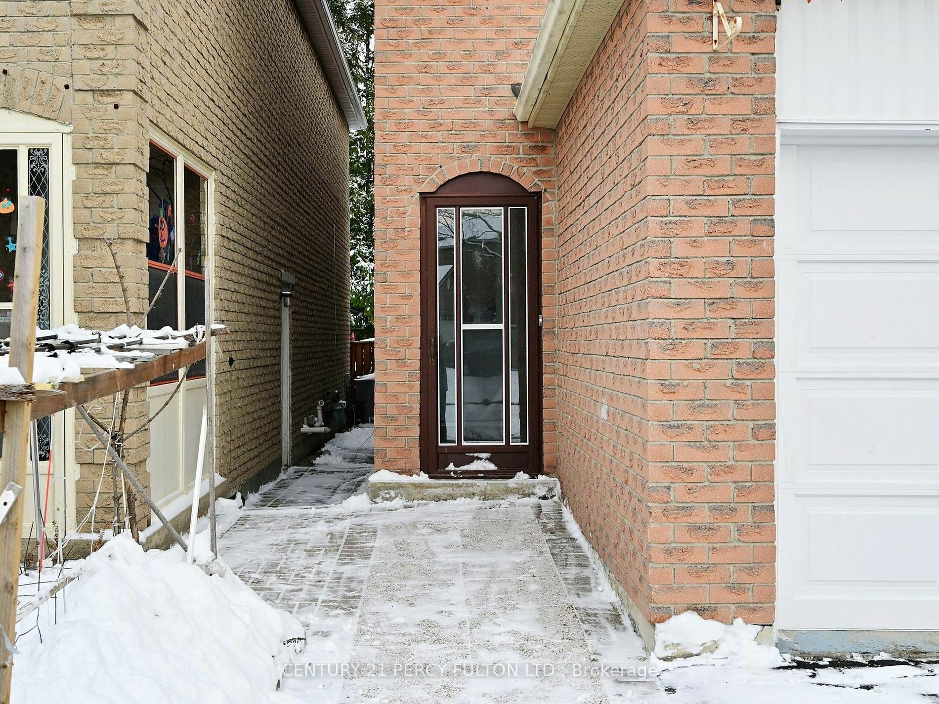 Property Photo:  43 William Honey Cres  ON L3S 2L2 