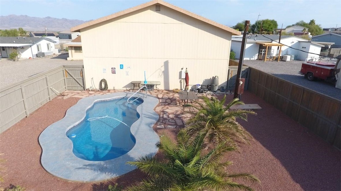 Property Photo: 2445 E Hound Drive AZ 86426